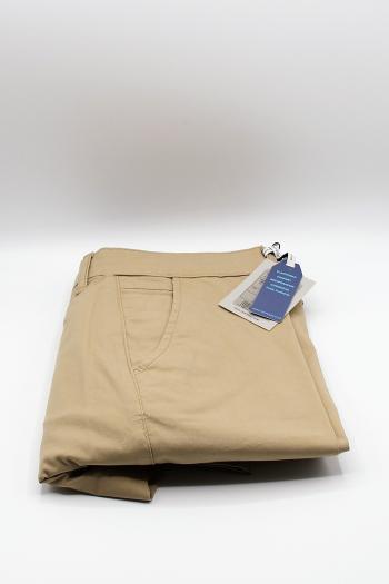 Chino de hombre modelo regular fit