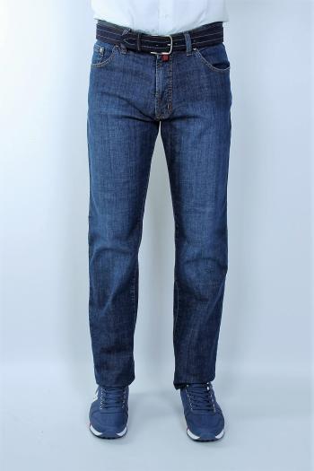 Vaquero de hombre regular fit azul oscuro.