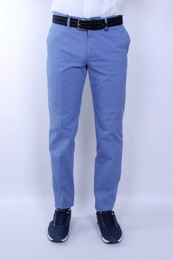 Chino hombre regular azul claro
