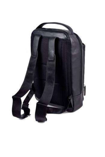 Mochila Miguel Bellido de piel con conector USB