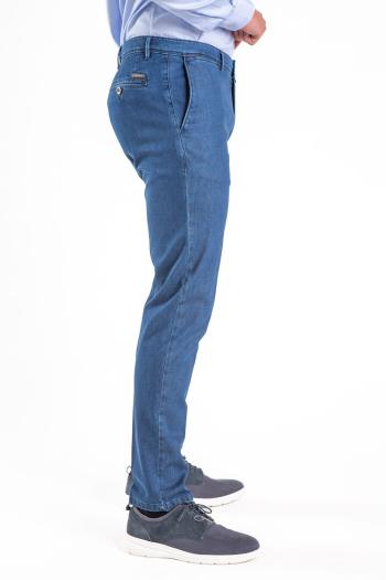 Chino Pertegaz hombre azul modelo regular